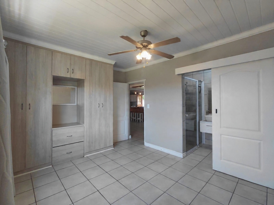 3 Bedroom Property for Sale in Stilbaai Wes Western Cape